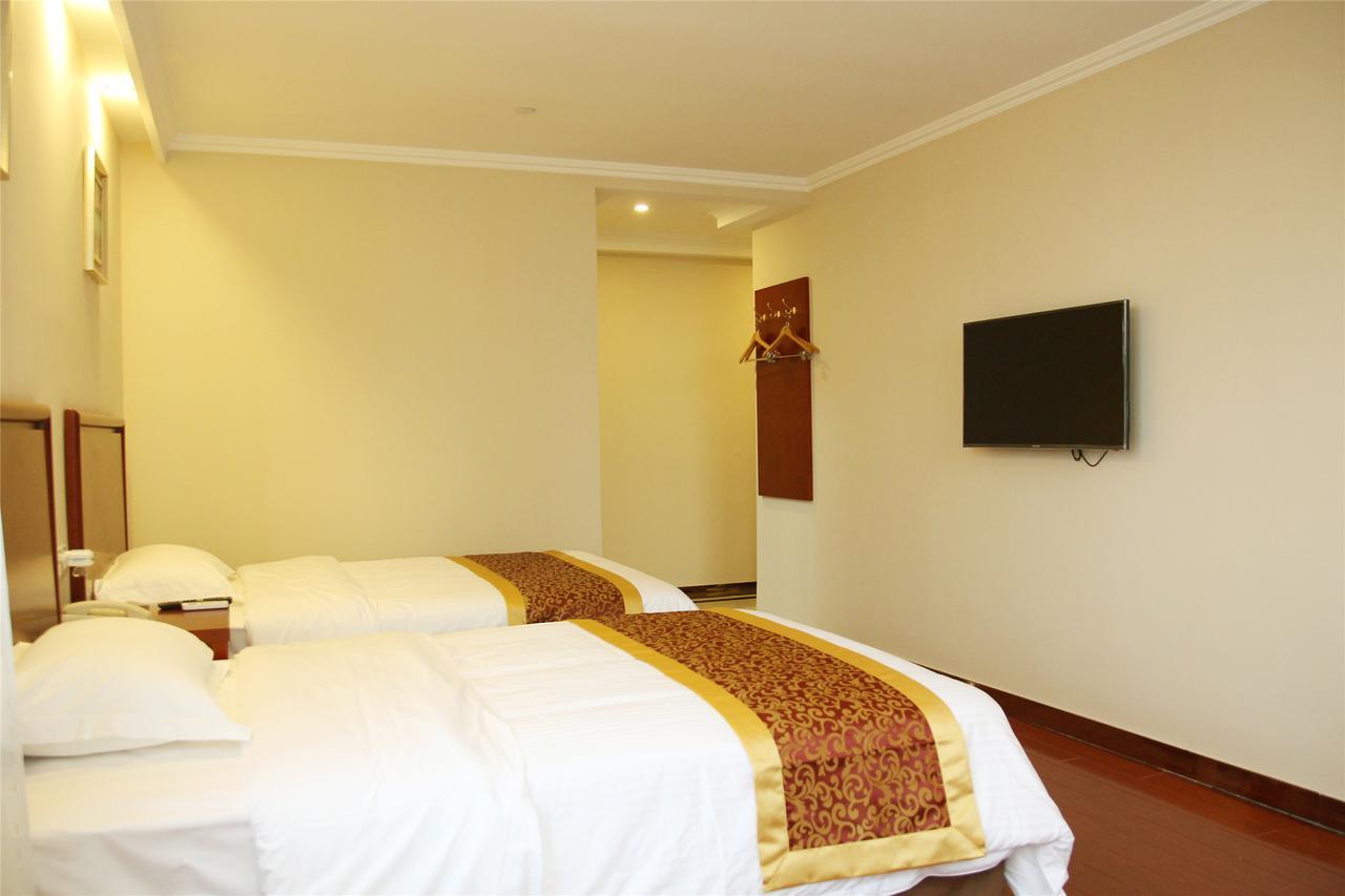 GreenTree Inn Huanggang Qichun County Ouyada Square Express Hotel Bagian luar foto